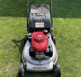 Lawnmower Honda HRR216 Gas Lawn Mower
