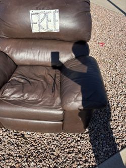 FREE Recliner/ Rocking Chair 