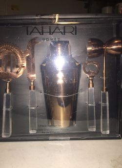 TAHARI HOME 5 Piece Barware Set
