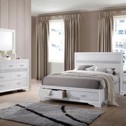 Four Piece Queen Bedroom Set With Green Bedroom And Night Stand On Sale Now Don't Miss
