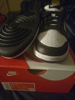 W nike dunk low. White and black