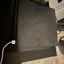 ps4 comes with all cords