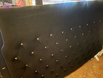 BLACK 3 PC KING UPHOLSTERED BED