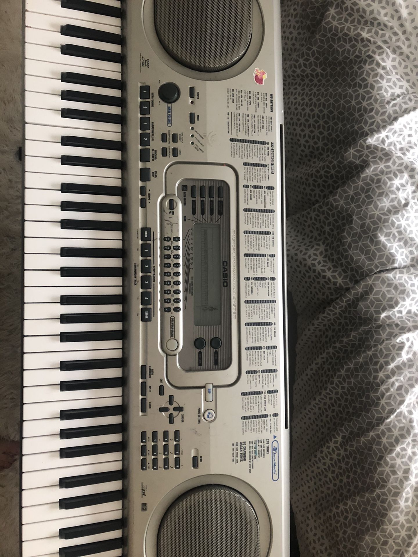 CASIO WK 3200. 76Key Piano Keyboard for Sale in Portland, OR OfferUp