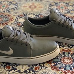 Men Nike SB Shoes Size 12