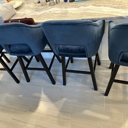 4 Blue barstools 30inches - Like New!!