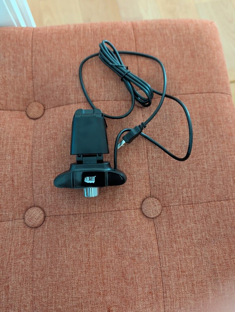 Excellent Condition Adesso Cybertrack H4 Webcam For Sale