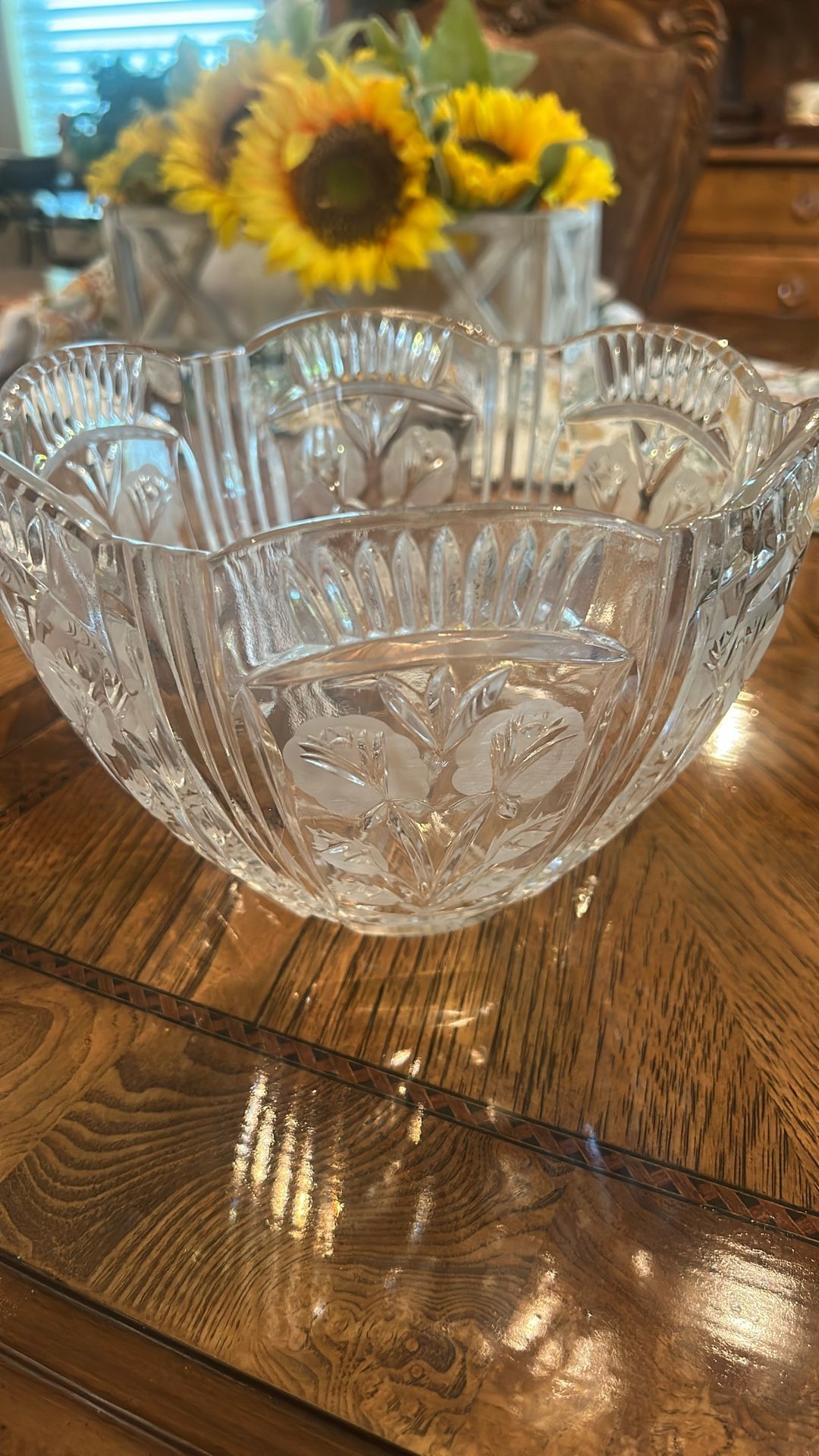 Vintage  Crystal glass bowl 