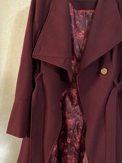 BURGUNDY GUESS LADIES COAT