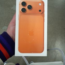 BRAND NEW UNOPENED iPhone 17 Pro Max 512 GB UNLOCKED FOR ANY SERVICE 