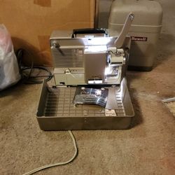 Argus 458 Showmaster Vintage Antique Film Projector. Runs