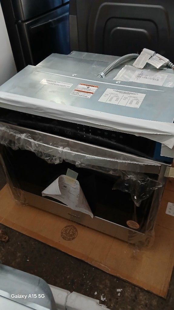 Electric Wall Oven