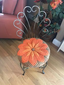 Vintage adorable vanity shell chair hand crocheted seat cushion