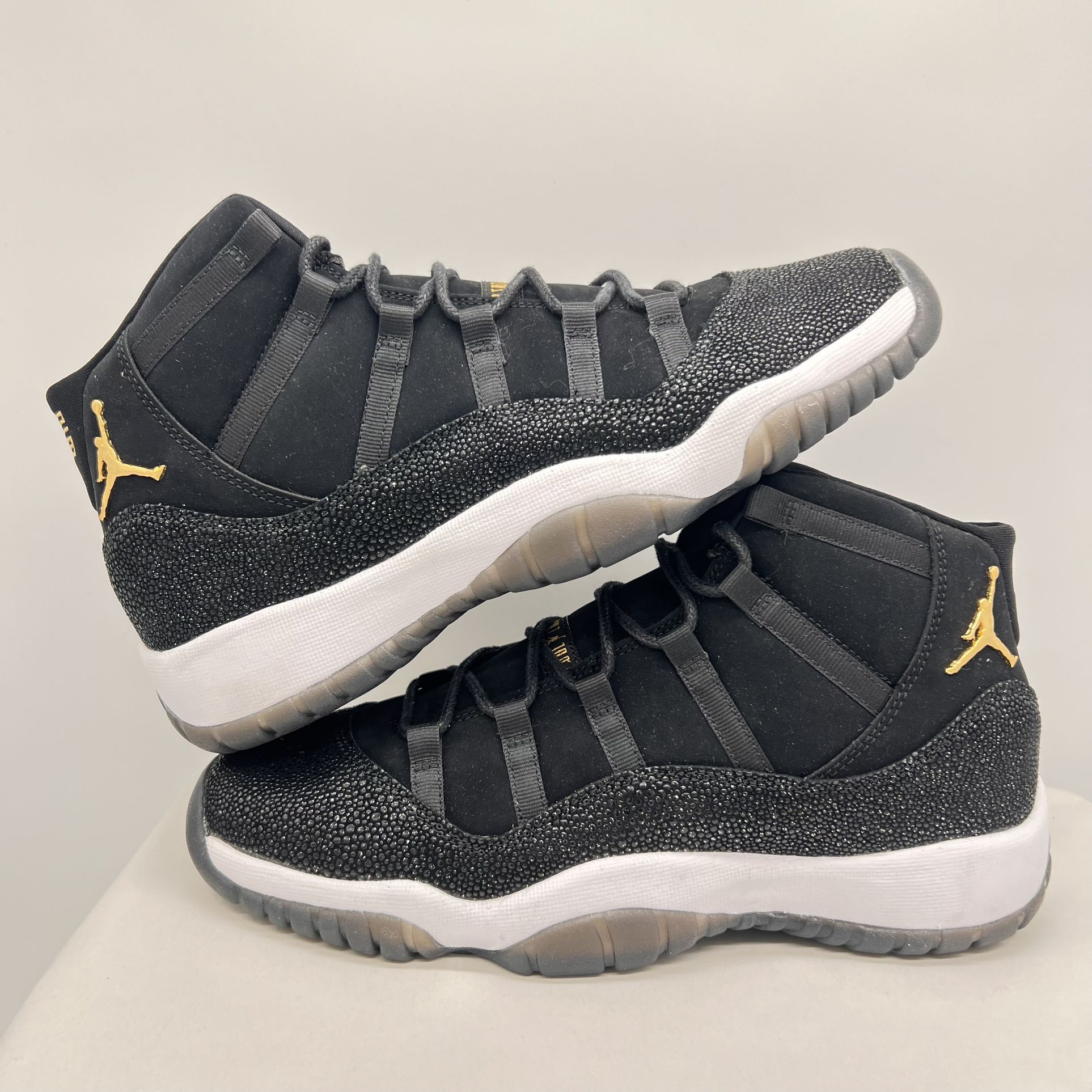 New- Size 8.5Youth /10 Women-Replacement Box- Jordan 11 Retro Heiress 852625-030