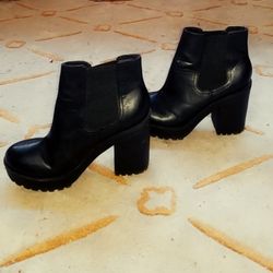 Divided Black Platform Boots 