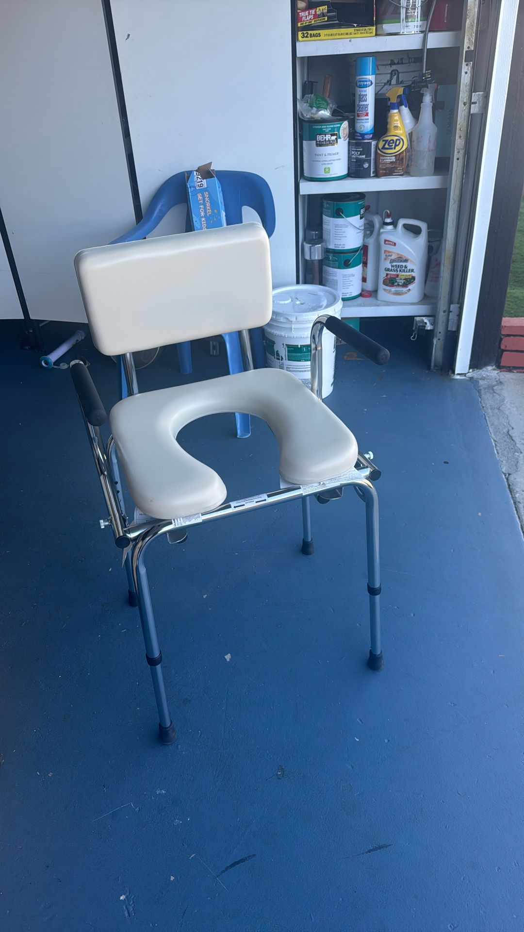 Commode Chair,