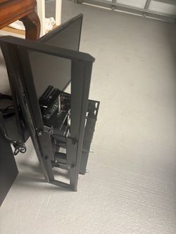 Tv wall bracket