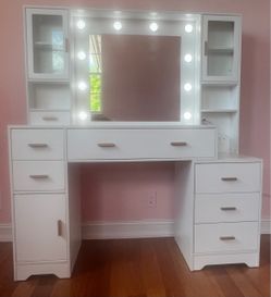 VANITY FOR SALE