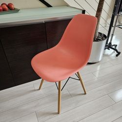 Mid-Century Style Eames Replica Side Chair
