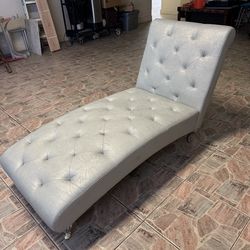 lounge chair