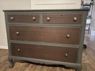 5 drawer wooden dresser