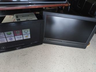 Tv, two 32inch