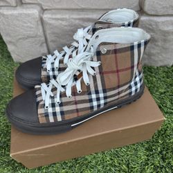 Burberry Shoes