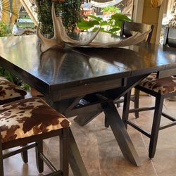 High beautiful set 4/stools Heavy