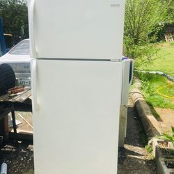 Great Working Refrigerator 