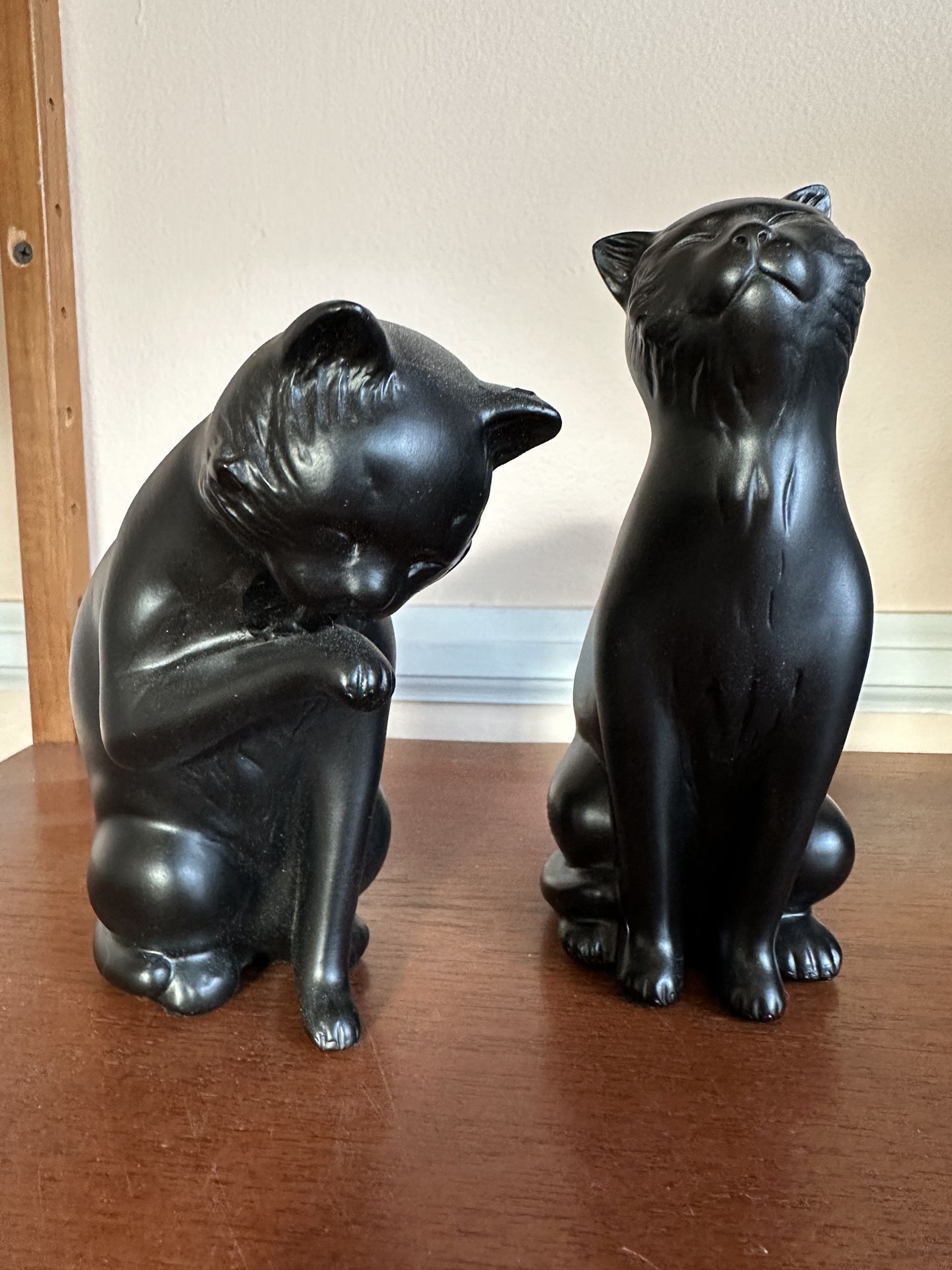 Black Cat Statues (set of 2)