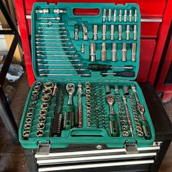 216 pieces tool cases metric Brand New Never Use