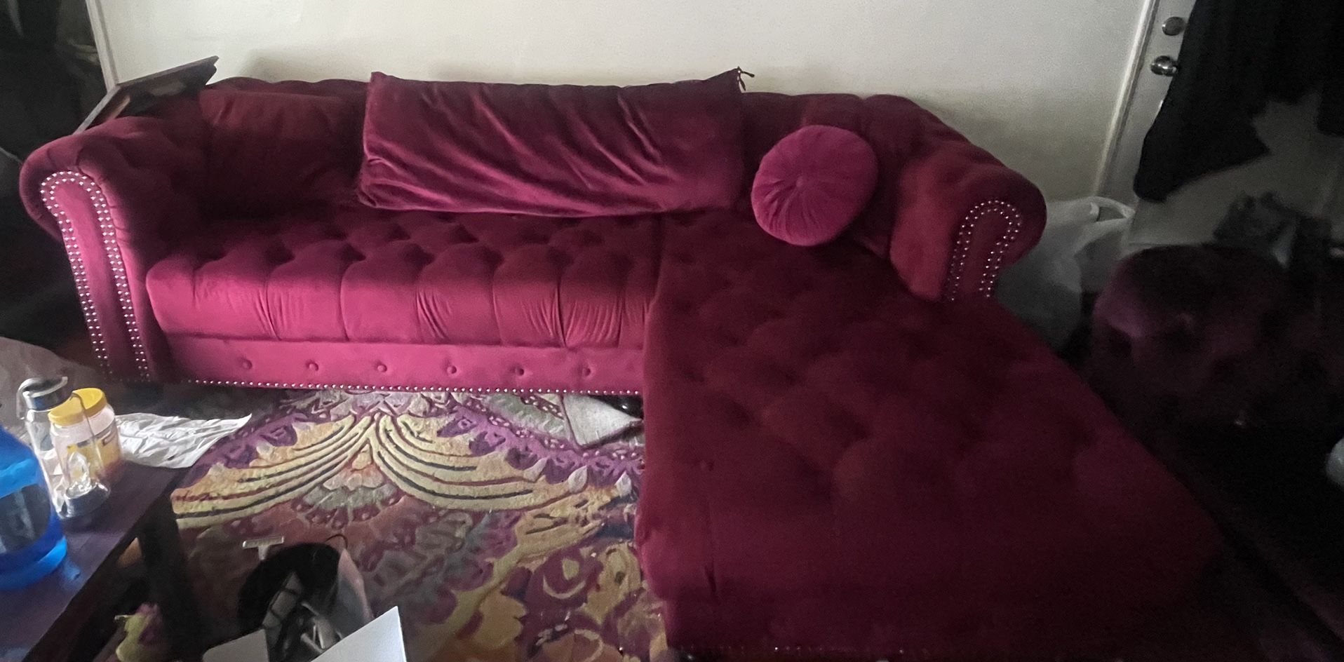 GORGEOUS SECTIONAL COUCH SOFA