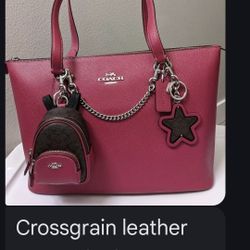 Brand New Authentic Coach Crossgrain Leather Tote With Charms 