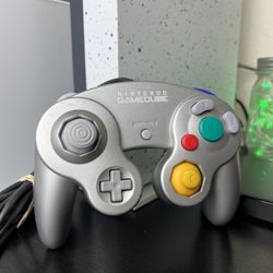 Platinum/Silver Nintendo GameCube Controller (OEM)