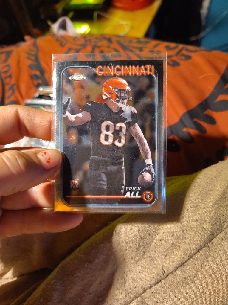 2024 NFL Topps Chrome Football Cards