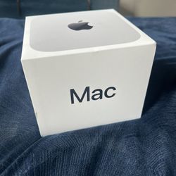 APPLE MAC MINI DESKTOP BRAND NEW NEVER BEEN OPEN 