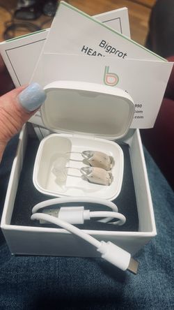 Used hearing aids- only worn 2 times