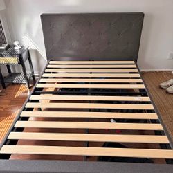 Full size bed frame very good condition $120 pick up in WEST HILLS CA.
