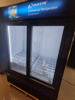 Commercial Merchandise Cooler