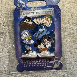 Disney Mickey’s Christmas Carol Fairy Tale Moments Series Pin 2025 LE IN HAND