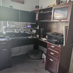 Corner Desk