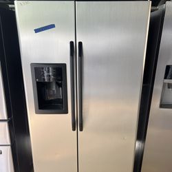 Ge Side/side Refrigerator   60 day warranty/ Located at:📍5415 Carmack Rd Tampa Fl 33610📍 