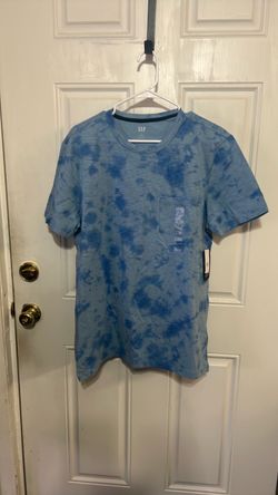 Blue ladies shirt only $3. GAP