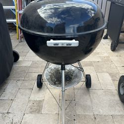 Weber 22 In Kettle Charcoal Grill, BBQ
