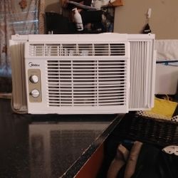 Midea Air Conditioner 