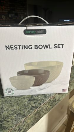 Nesting bowl set