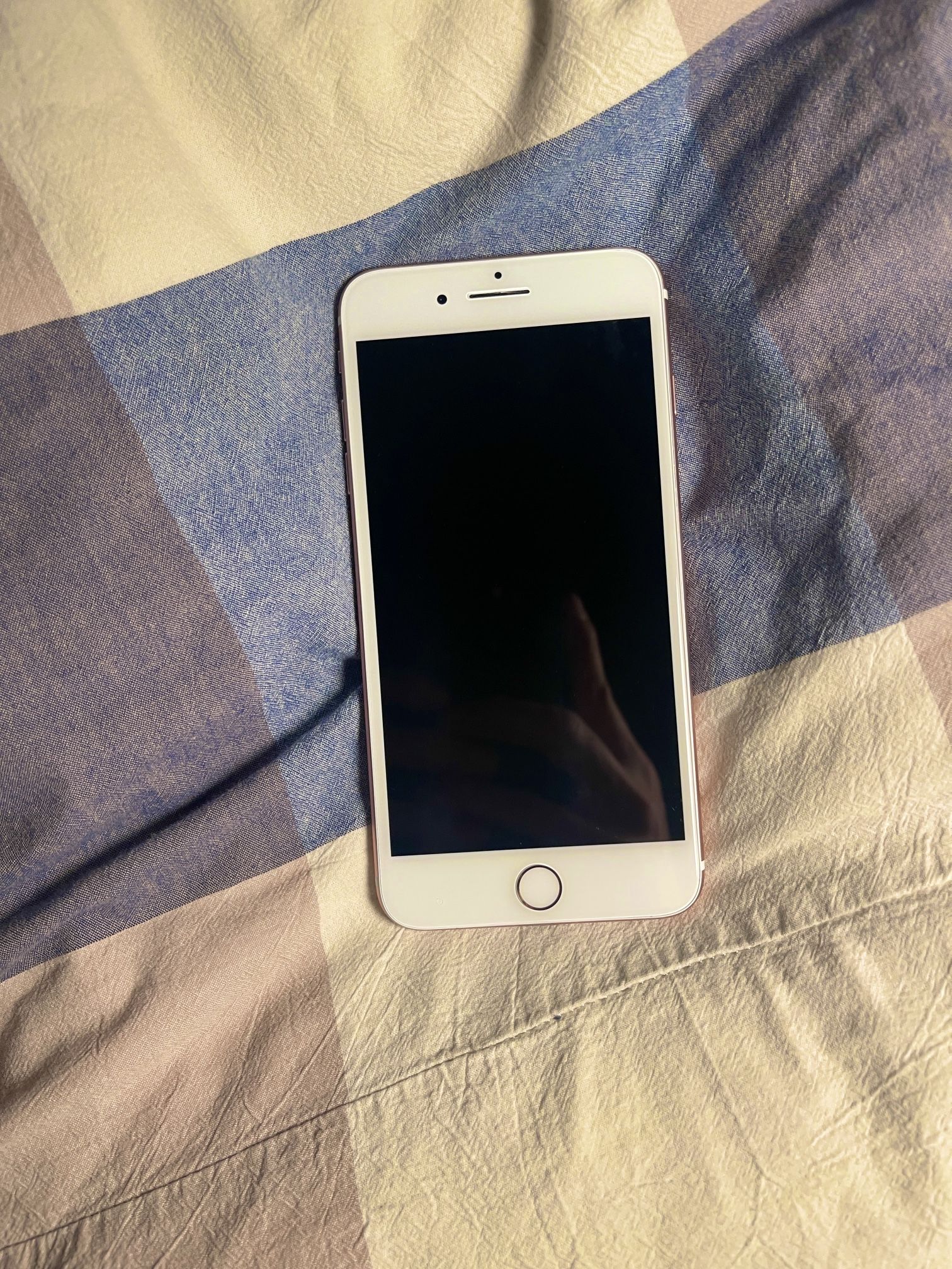 Unlocked iPhone 7 Plus 128GB No Scratches Pink
