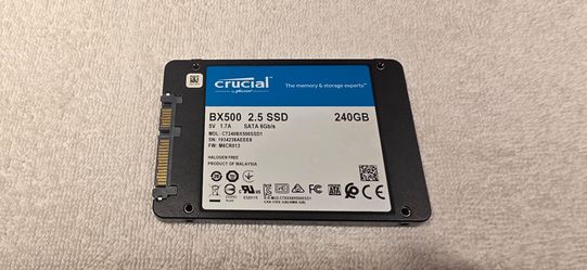 Crucial BX500 240GB 2.5" SATA III Internal Solid State Drive (SSD)CT240BX500SSD1