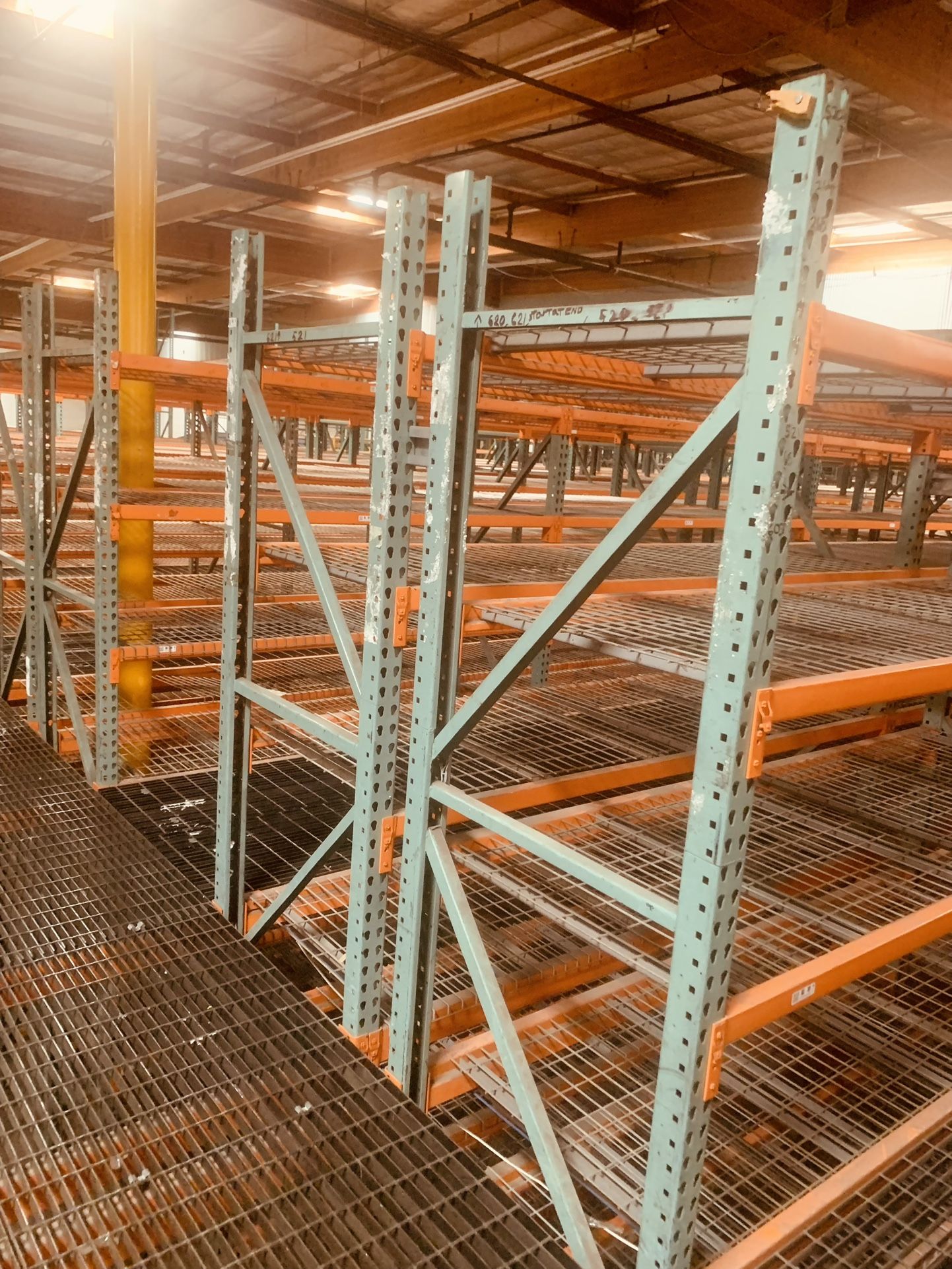 Pallet Racks Discontinuo