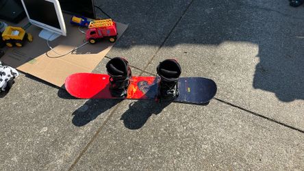 Youth SnowBoard And Boots 121 